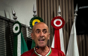 Cidadão aponta falhas em obras e pede recursos para clube na Tribuna Livre