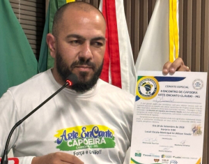 Grupo Arte Encanto leva capoeira à Tribuna Livre e convida população para encontro em setembro