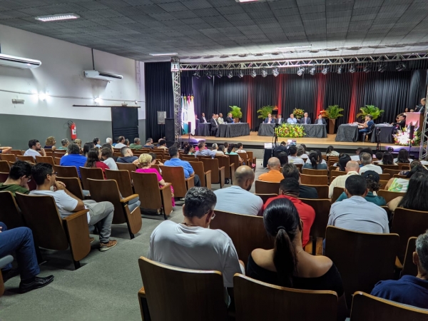 Câmara realizou Sessão Solene de entrega de Moções Congratulatórias