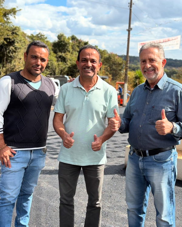Maurilo do Sindicato acompanha obras de asfaltamento na Cachoeira dos Pios, realizada com recursos de emenda de bancada de sua autoria