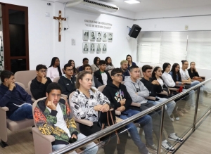 Câmara Municipal volta a receber alunos em busca de conhecimento sobre o Poder Legislativo