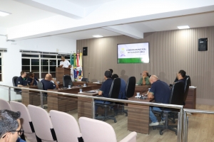 Cidadão comenta a respeito de ações promovidas na Praça do Bide