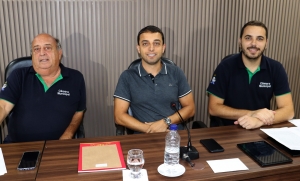 Mesa Diretora do biênio 2023/2024 inicia trabalhos na primeira reunião plenário do ano