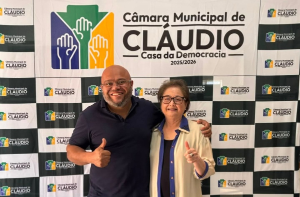 Educadora Iara Marini realiza visita institucional à Câmara de Cláudio