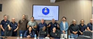 Representantes da Associação de Artistas e Artesãos solicitam apoio no orçamento de 2026 durante tribuna livre