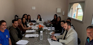 Vereadora Rosângela Diretora participa de reunião do Conselho Municipal de Educação sobre zoneamento escolar