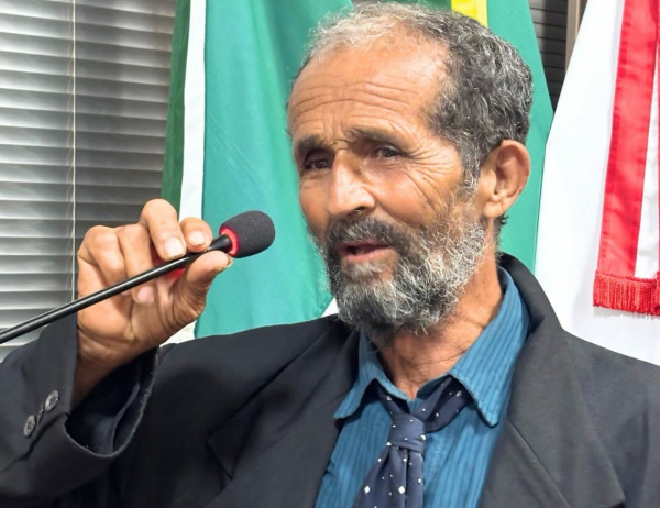 Morador cobra solução para abastecimento e telefonia em São Bento