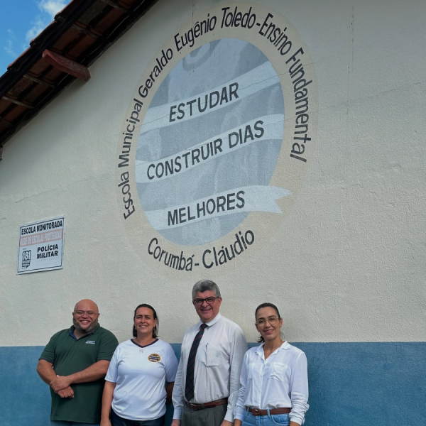 Presidente da Câmara visita Escola Municipal Geraldo Eugênio Toledo e ouve demandas da comunidade escolar