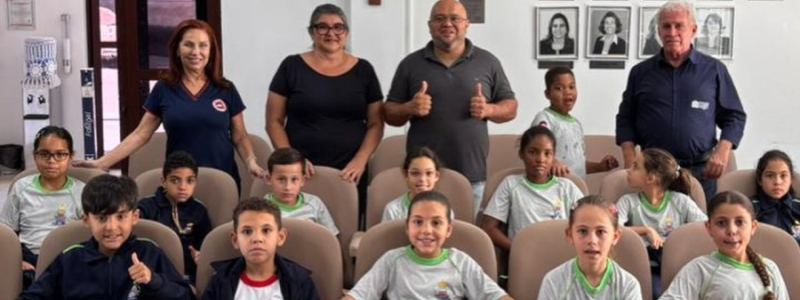 Poder Legislativo recebe nova turma de alunos em vista institucional